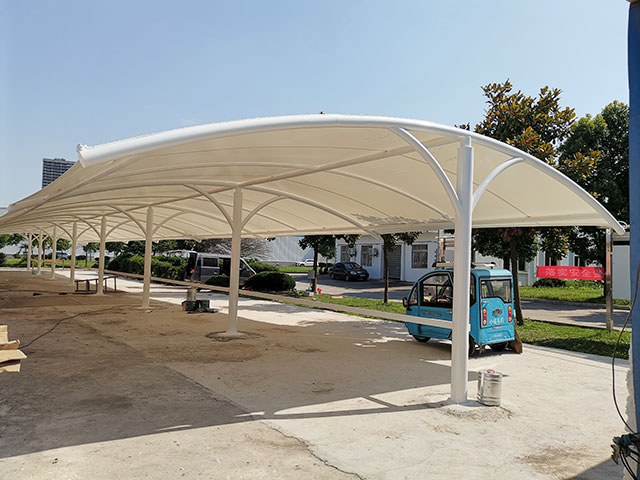 膜结构电动车棚的自洁能力分析 膜结构电动车棚的自洁能力分析